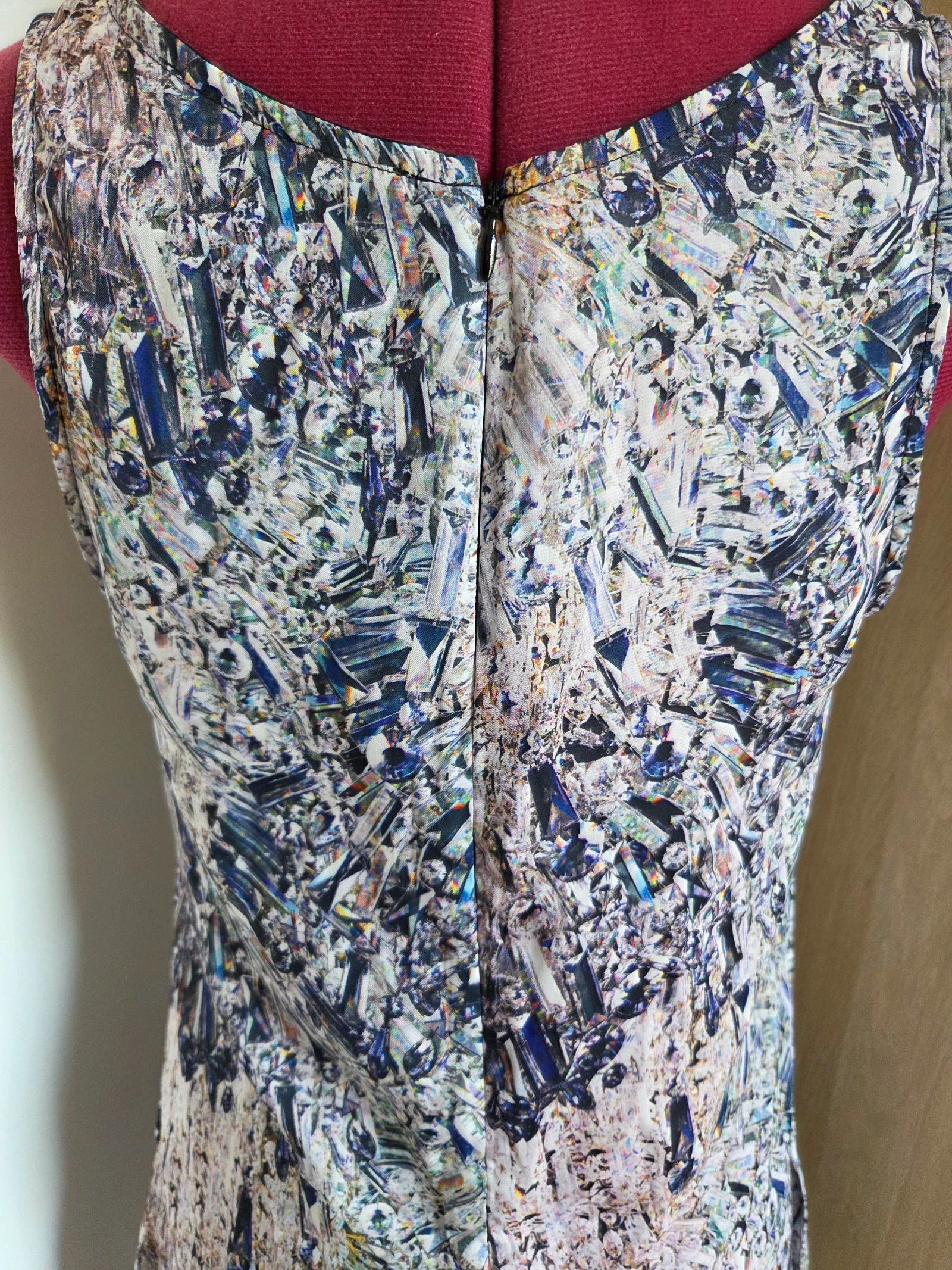 Macacão curto básico Zara tamanho M com estampa de diamante e cristais – photo 4